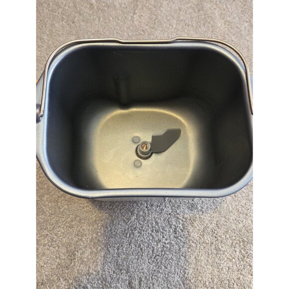 Sunbeam Oster 5826 Bread Maker Pan and Paddle and Book "Parts" - Picture 7 of 11